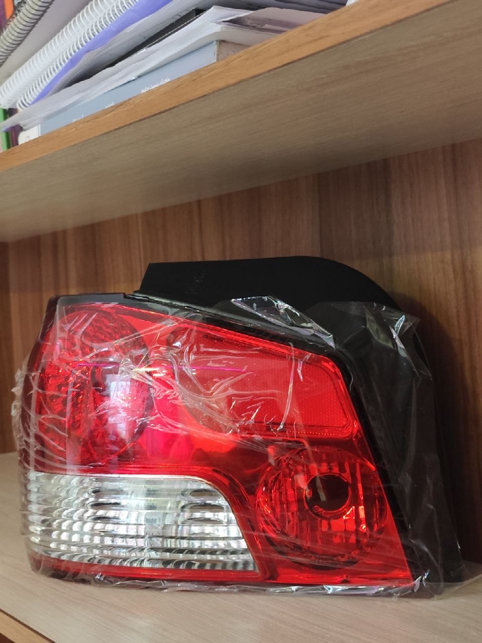 چراغ خطر عقب پراید ۱۳۲ فن آوران
